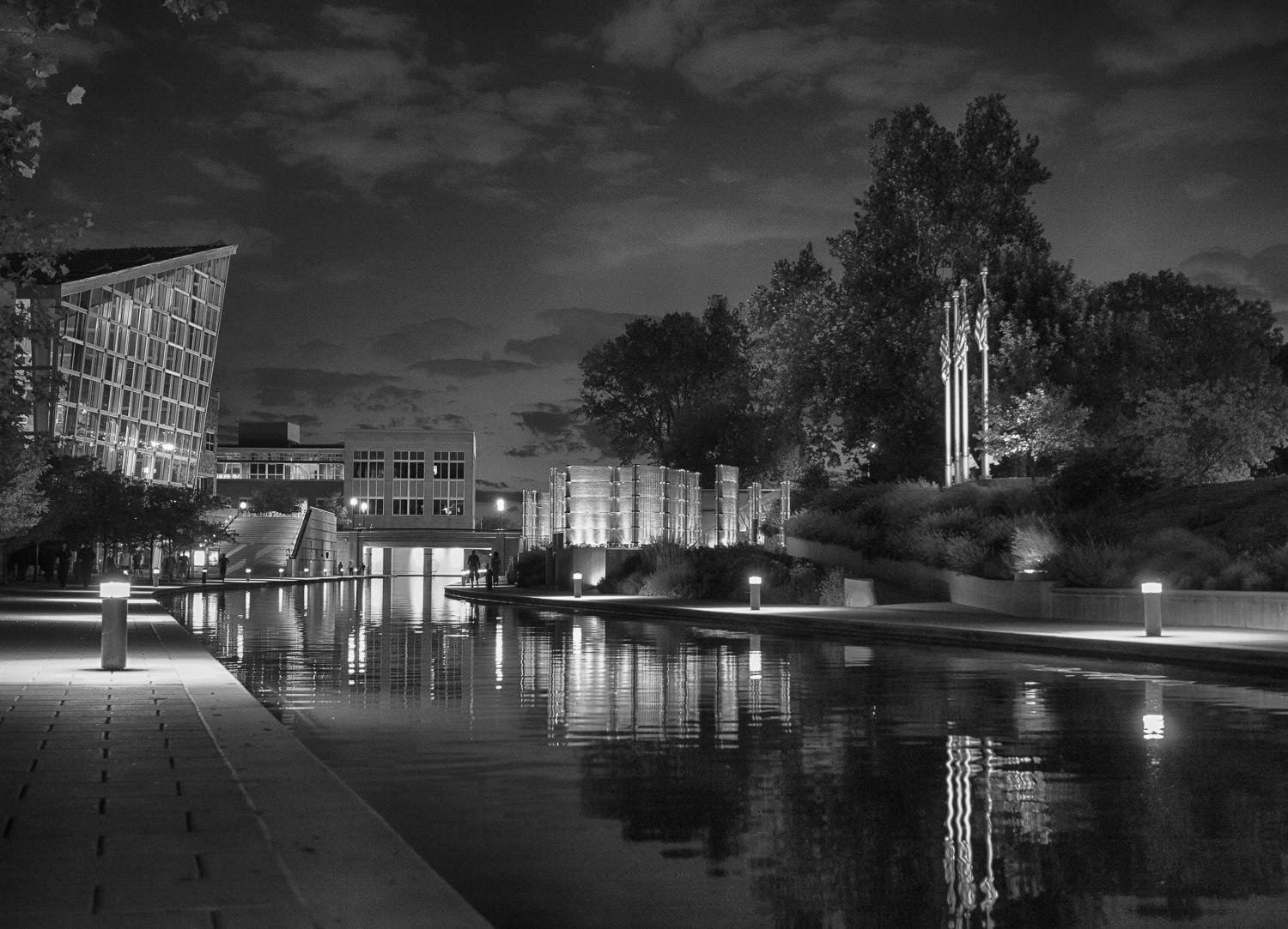 Indianapolis canal walkway
